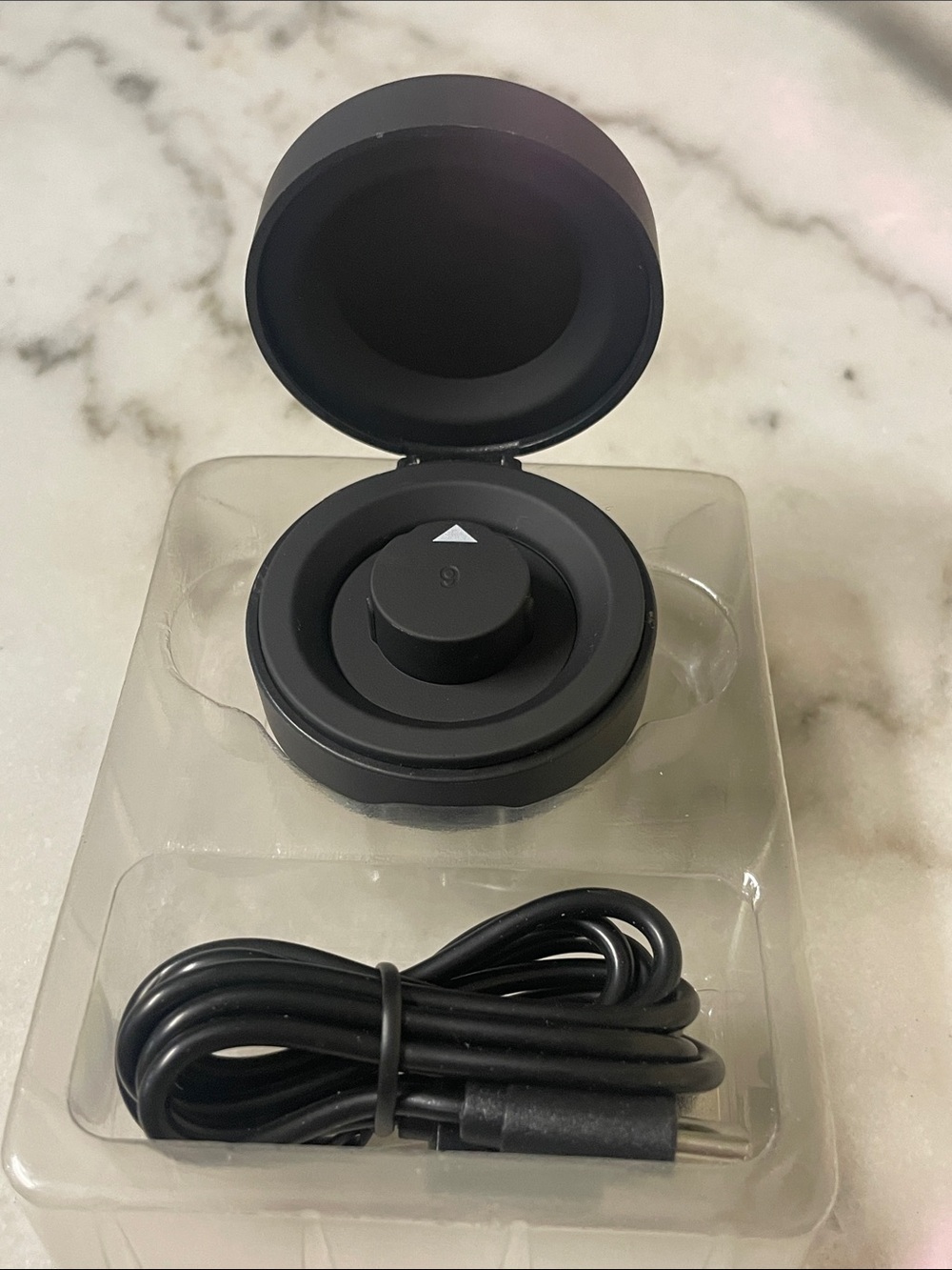 New ring wireless Charger with USB-C Cable Oura Ring gen4 size 9
